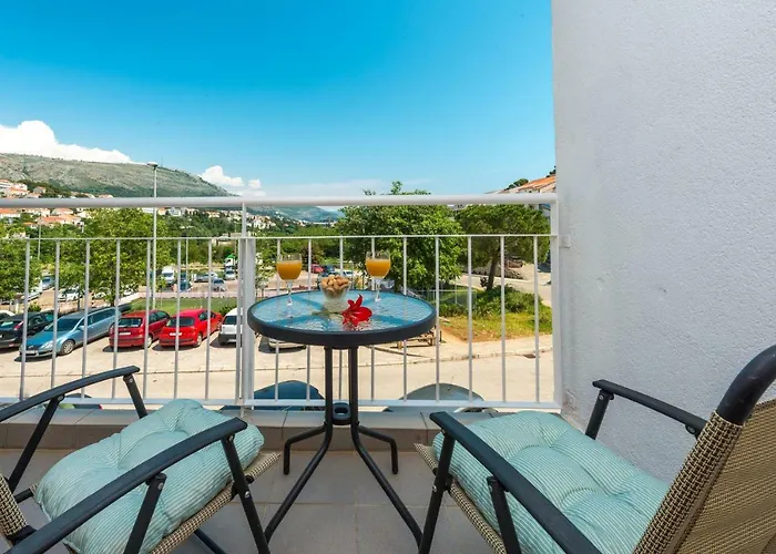 Antonija's Little Oasis